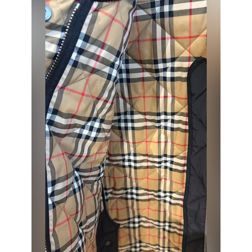 Burberry Black Quilted Barn Jacket Size Small - Picture 7 of 10
